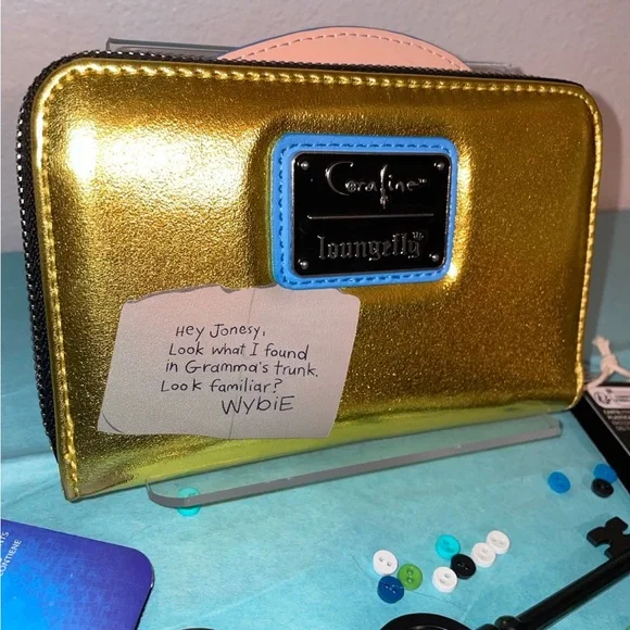 Loungefly Coraline Cosplay Coraline Doll Metallic Wallet & Button Key Keychain - Picture 3 of 10